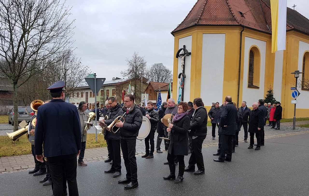 Neudorfer feiern ihr Barbarafest