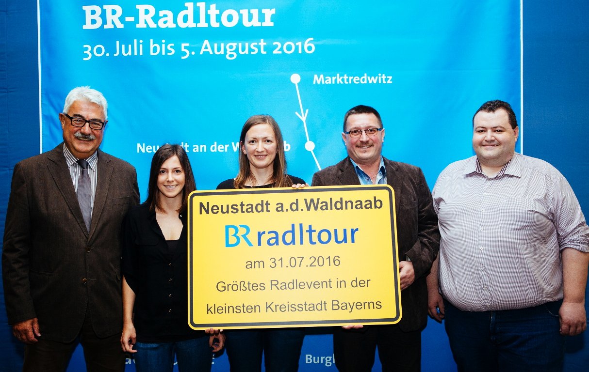Party erst auf Stadtplatz, dann bei Stadthalle