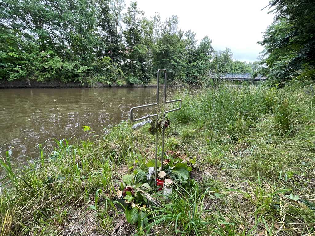 Zurück am Tatort: Gerichtsprozess um ertrunkenen 22-Jährigen