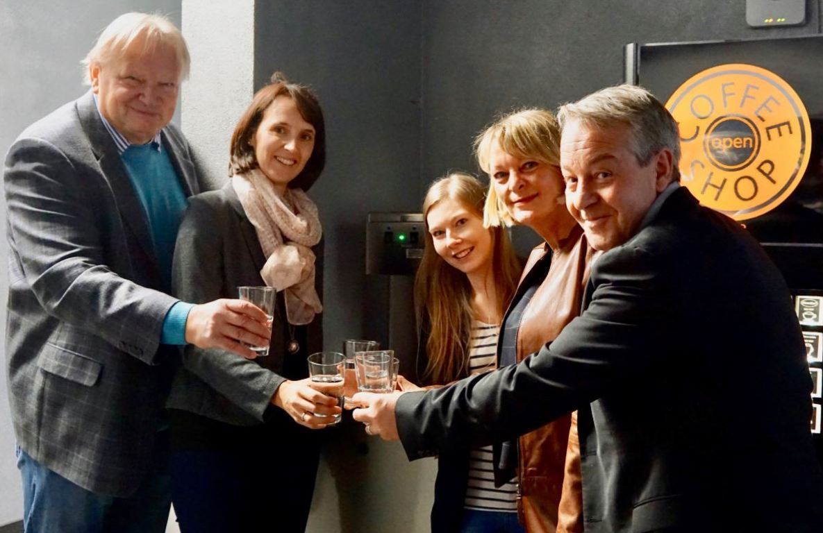 Stadtwerke liefern Grund zum Anstoßen!