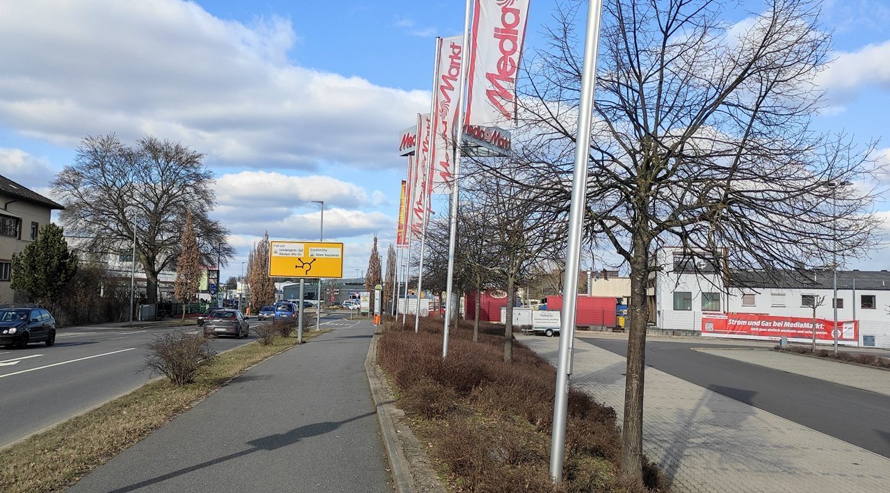 Neues aus dem NOC: Media-Markt eröffnet Store, Reno mit leeren Regalen