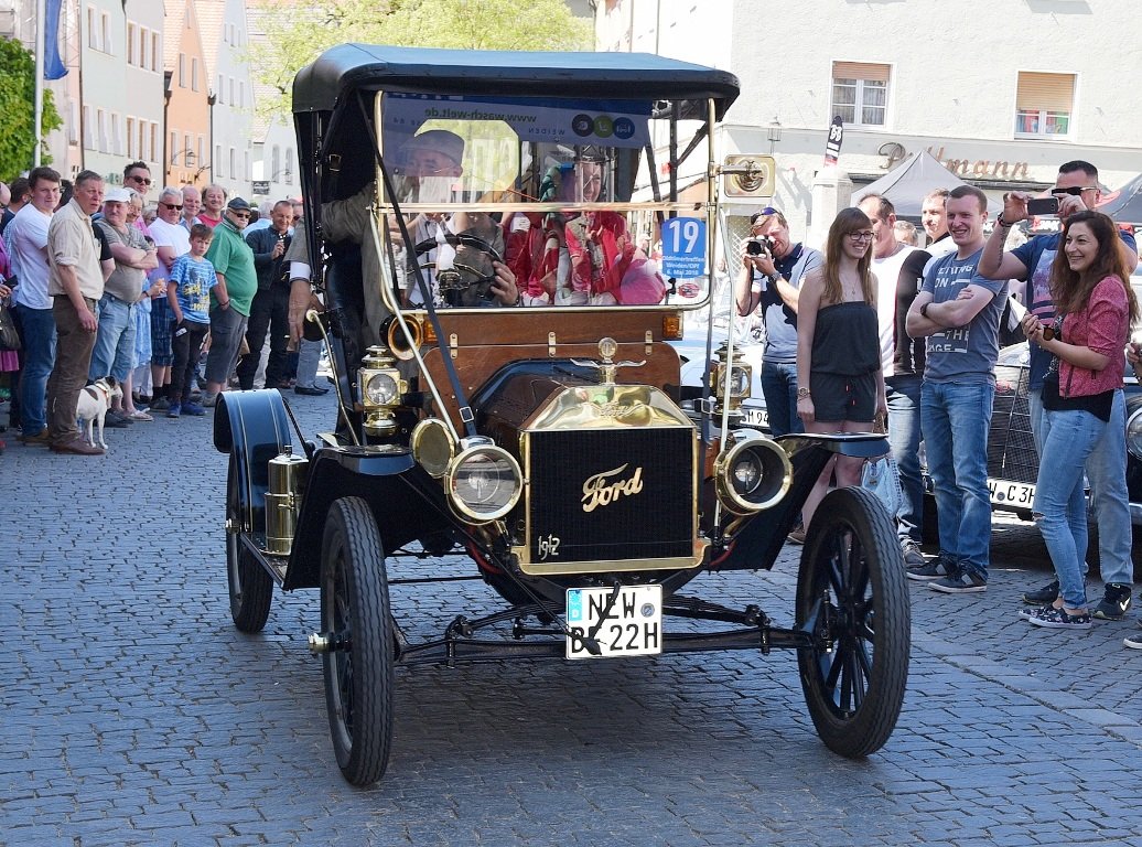 Größtes Oldtimer-Treffen der Oberpfalz: 151 Oldies in Weiden