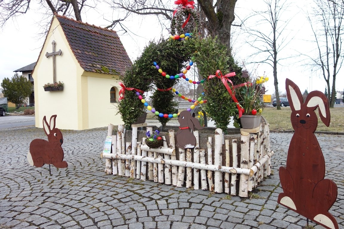 Tirschenreuther Brunnen überraschen mit Frühlingskreationen