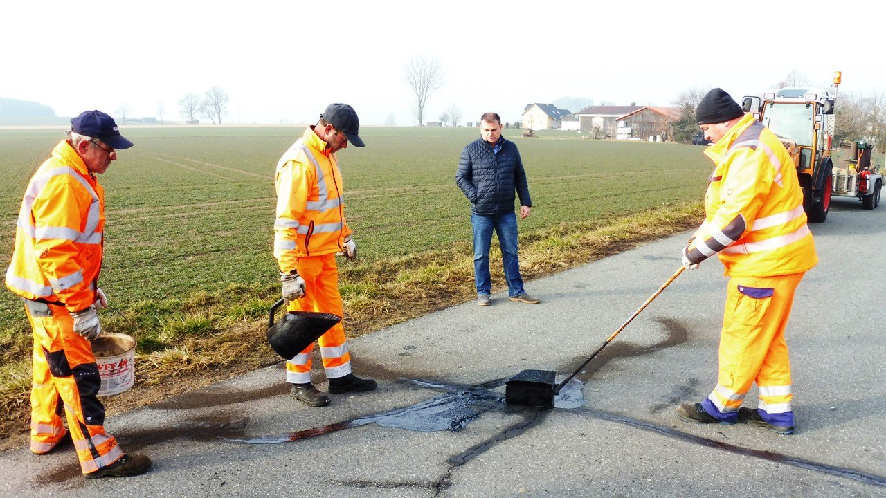 Wenn Schnee und Eis Risse hinterlassen