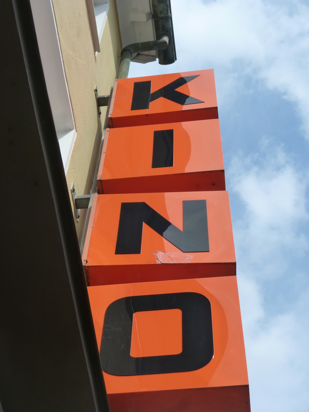 Geburtstagskind randaliert im Kino [Update]