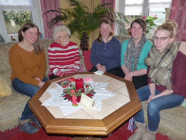 Senioren freuen sich über KLJB-Besuch im Advent