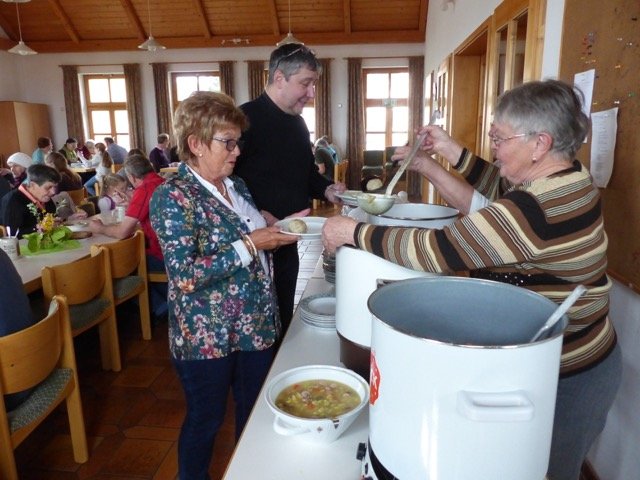 Suppe und Schwammerlbrühe: KDFB lädt zum Fastenessen