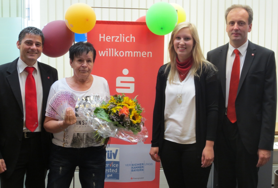 Frau aus Altenstadt/WN gewinnt 10.000 Euro
