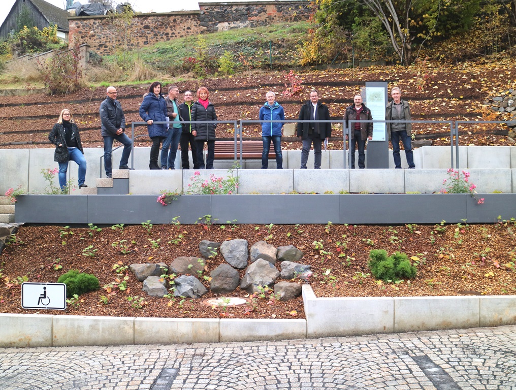 Neue Parkplätze und Infotafel für Parkstein