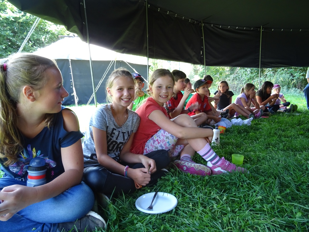 Die Detektive sind los: OB zu Besuch im Pfadfinderlager