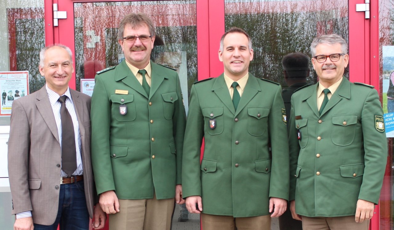 „Neuer alter“ Dienststellenleiter in Vohenstrauß: Andreas Schieder übergibt wieder an Martin Zehent