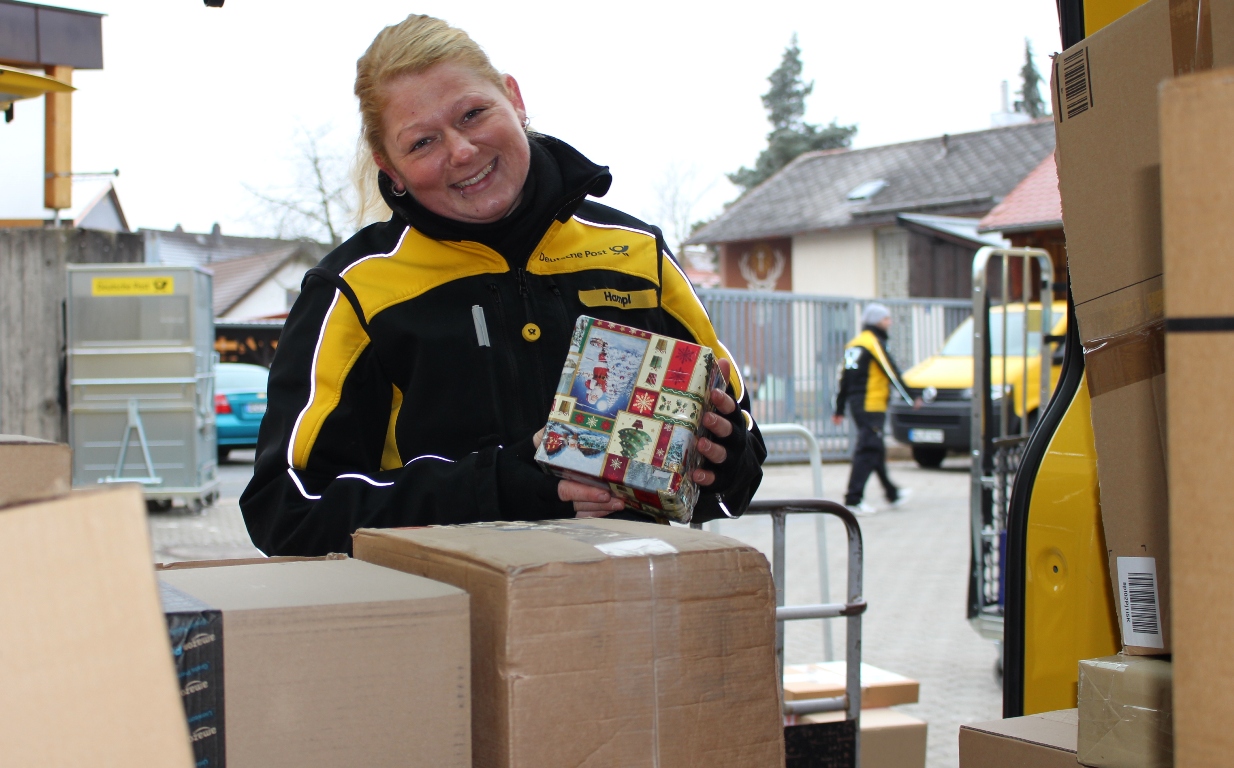„Flüster-Post“ – Die echten Helfer des Weihnachtsmanns