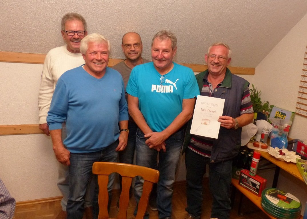 Ehrenvorsitzender mit den besten Karten