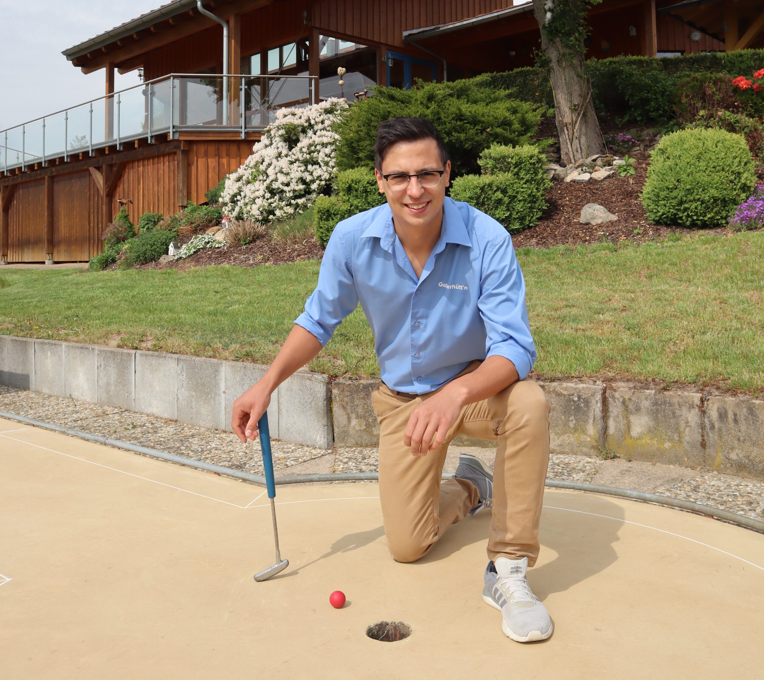 Generationswechsel bei der Minigolfanlage in Großbüchlberg
