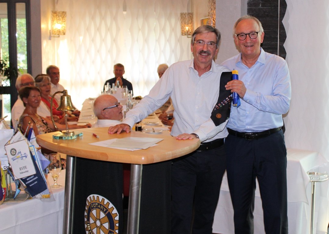 Rotary Club Weiden: Jünger, weiblicher und diskussionsfreudig