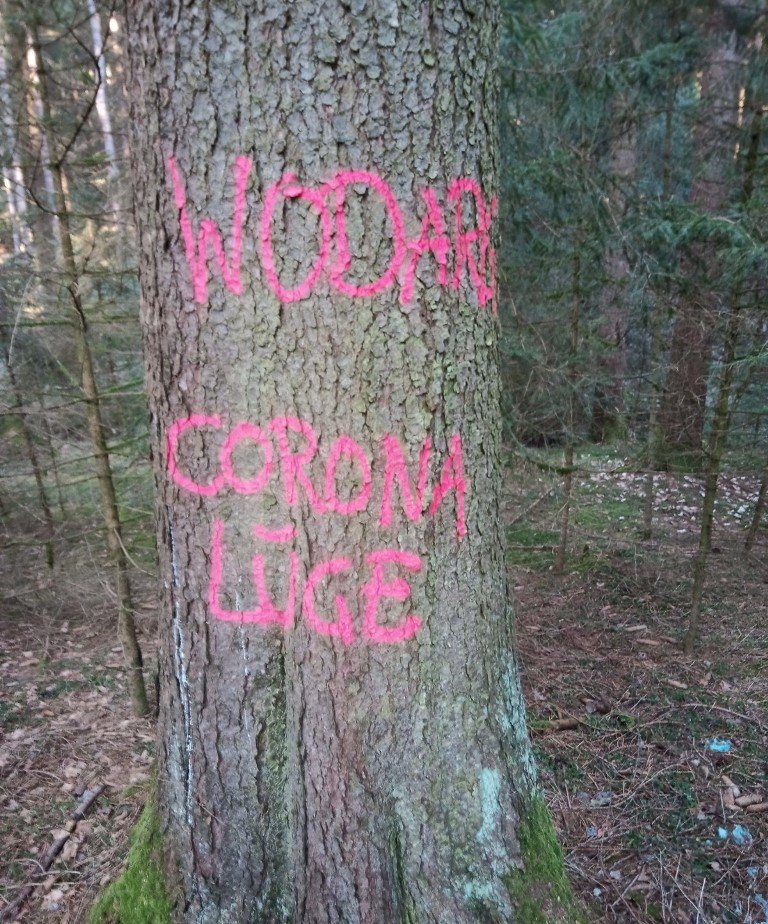 Corona-Leugner verunstaltet Bocklradweg