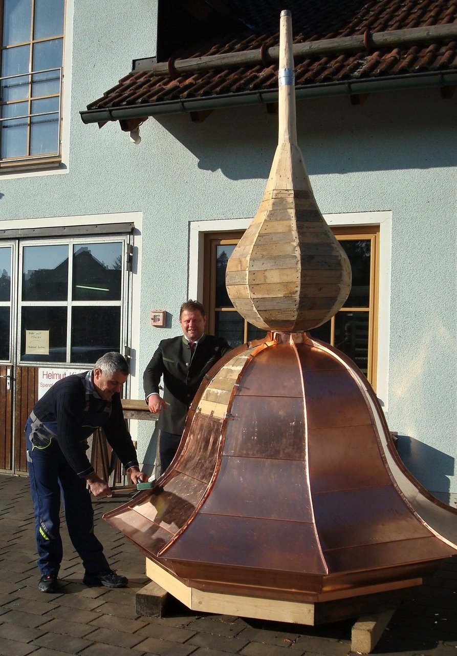 Rathausturm bekommt neue Verkleidung