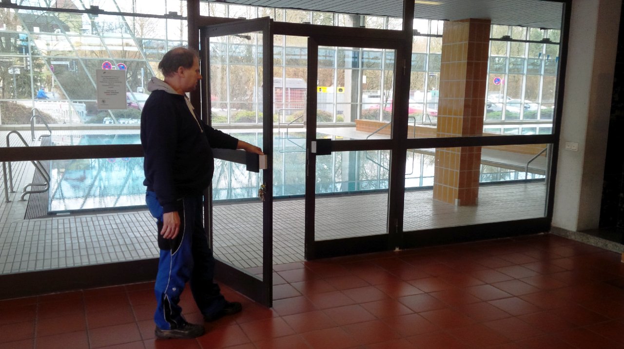 Realschul-Schwimmhalle ist wieder offen