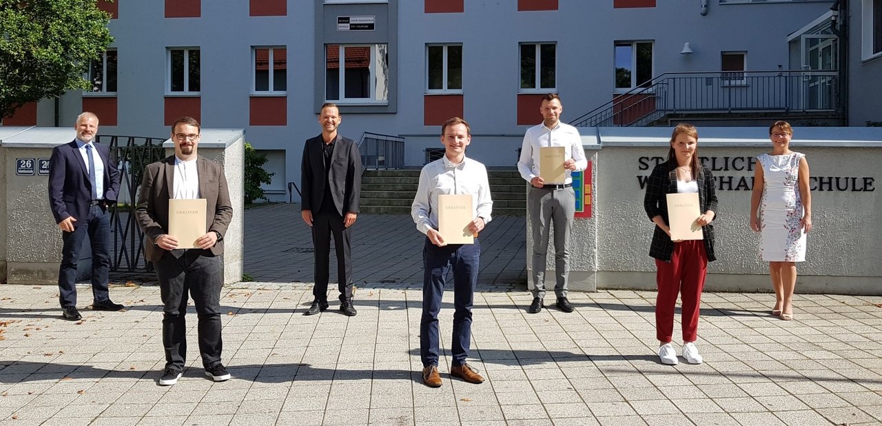 Verstärkung für Schulen: Neue Referendare vereidigt