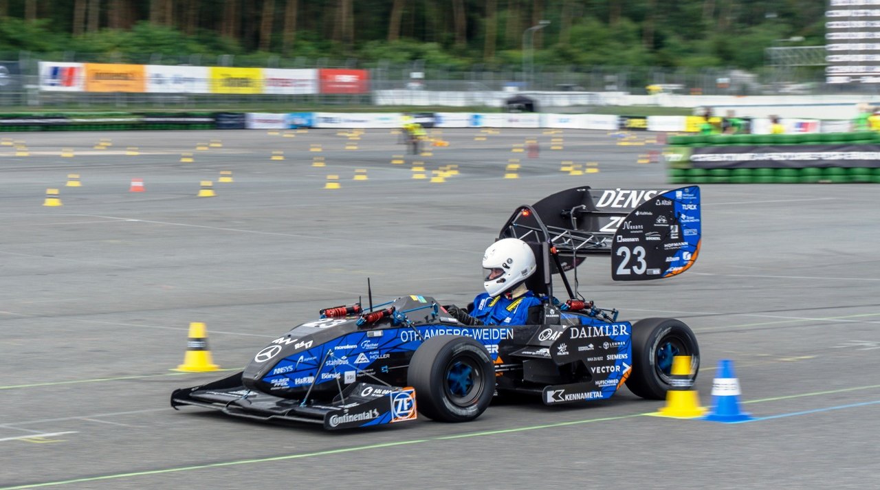 Sagenhafter Start für Running Snail Racing Team: Erfolg im Doppelpack 