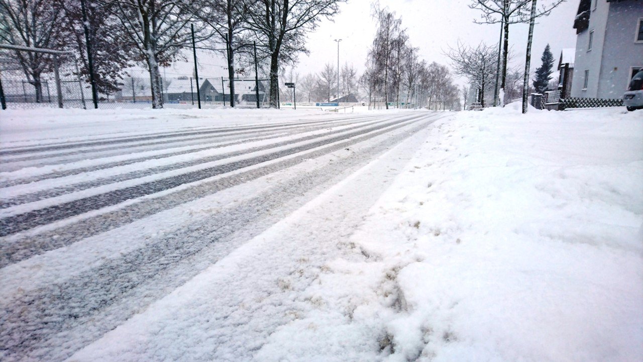Unfälle bei Schneeglätte