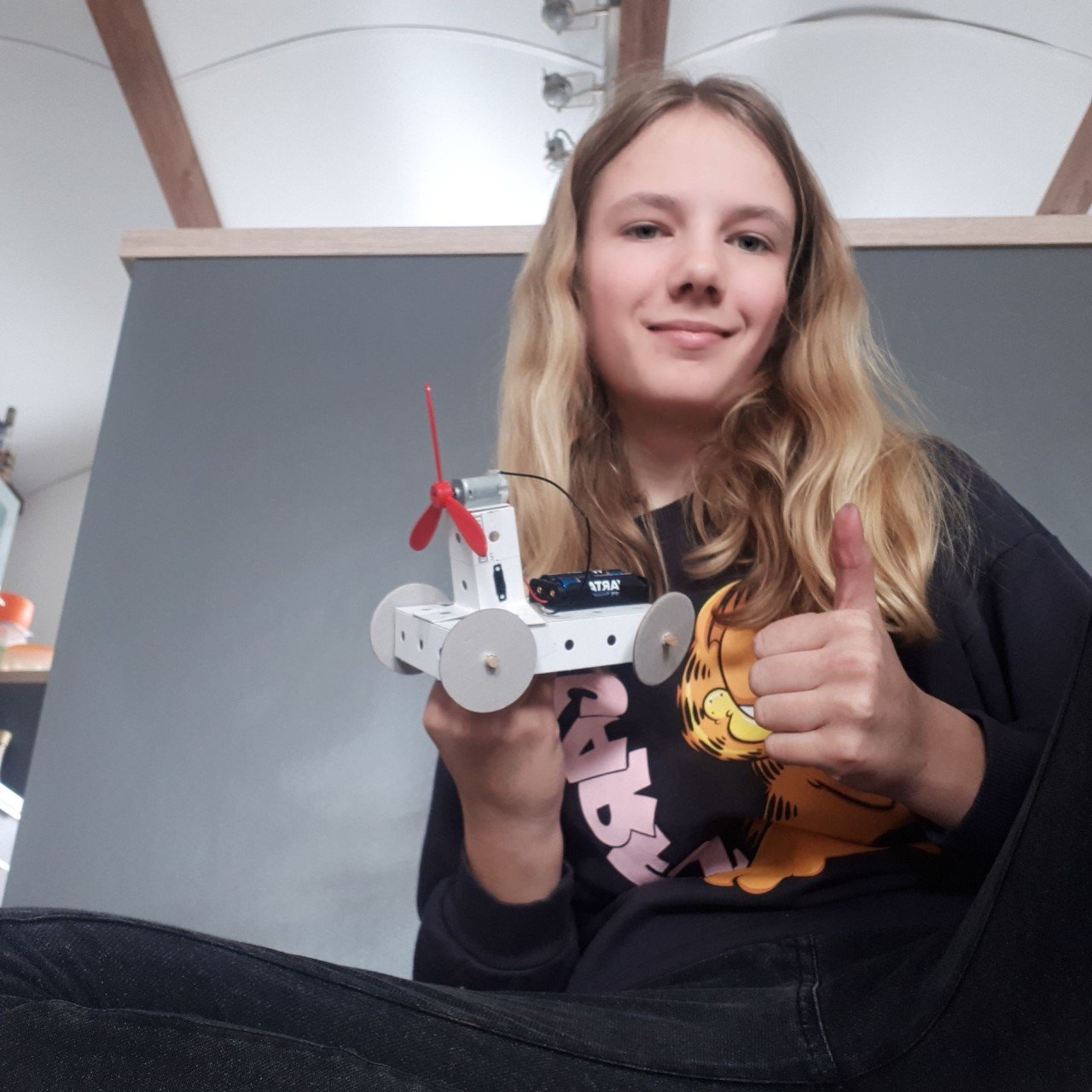 Girls‘ Day Akademie – Saugroboter per Videokonferenz programmiert