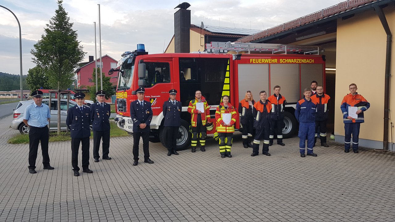 Feuerwehren retten Leben: Nachwuchs erfolgreich ausgebildet