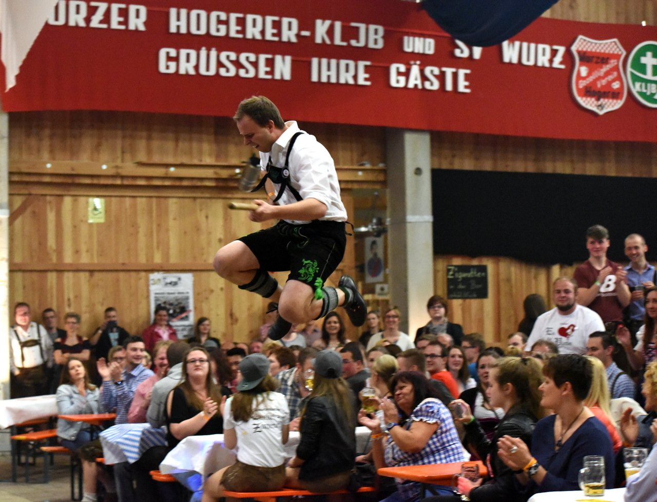 7. Starkbierfest in der O`Schnitt-Halle