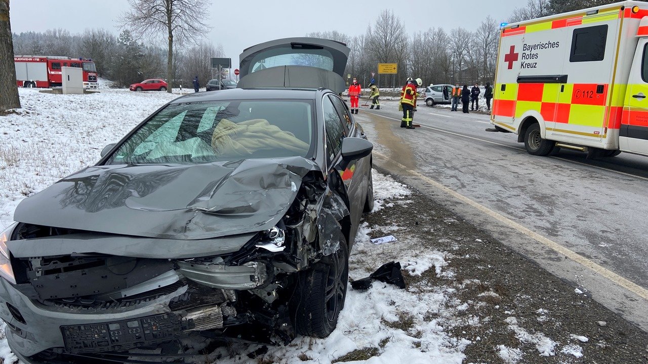 Schwerer Unfall auf B22