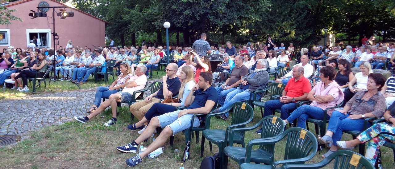 Treibhauz begeistert mit „Spagat“ in Dauerschleife