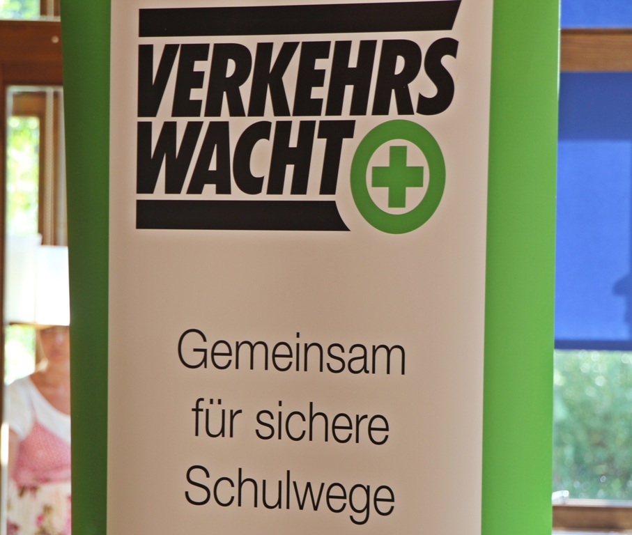Schulwegsicherheit: Polizei in Tirschenreuth kontrolliert