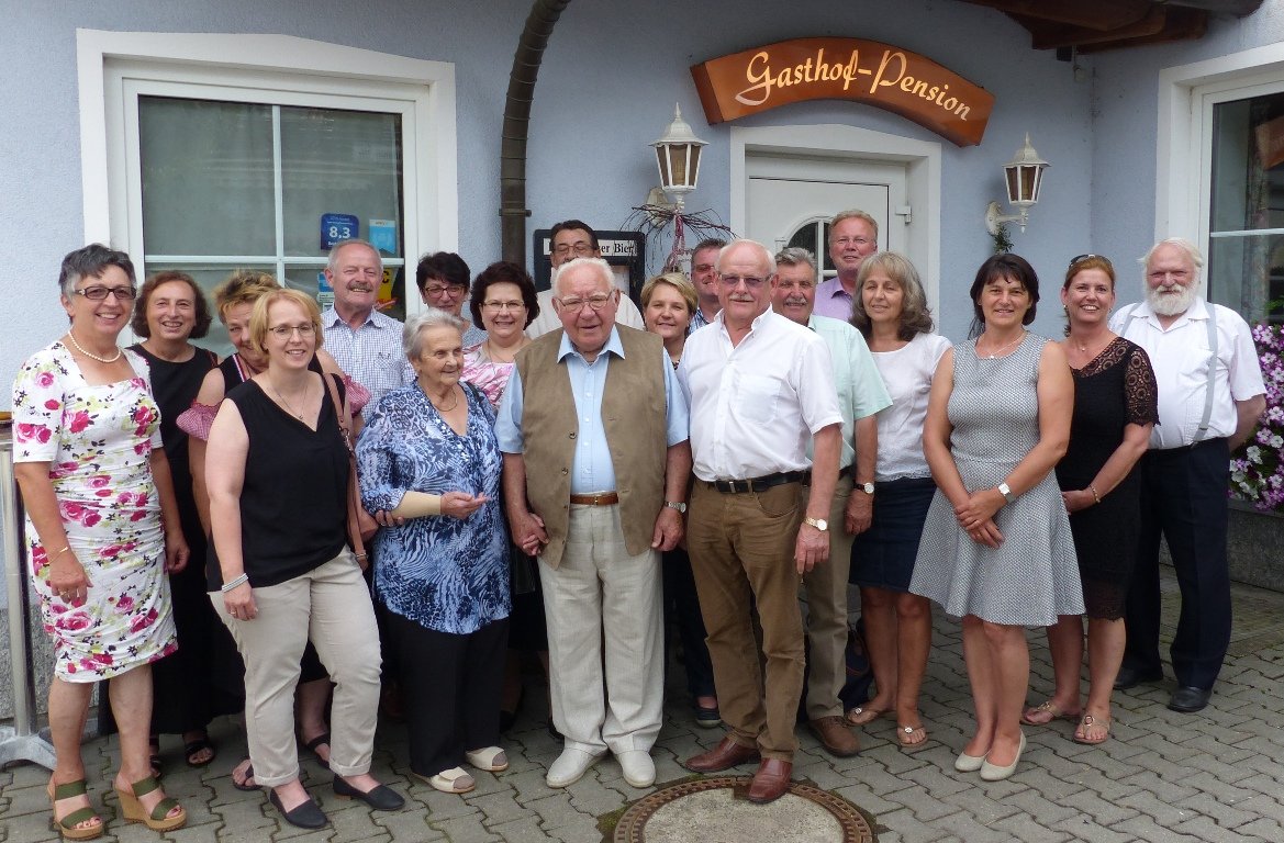 Besondere Ehre für besonderen Menschen: Albert Vogl feiert 80. Geburtstag