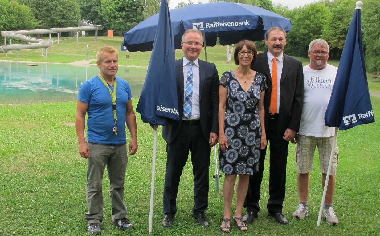 Neue Sonnenschirme für Vitalpark