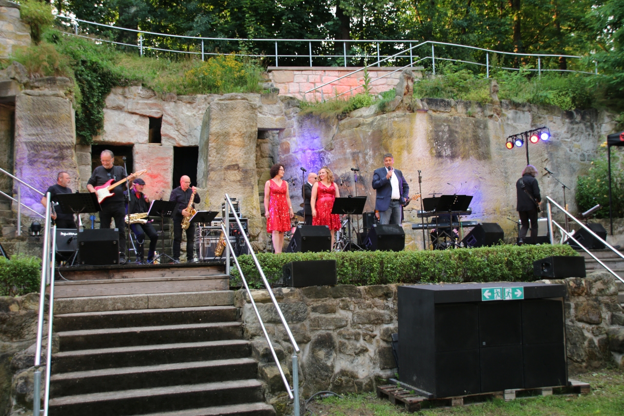Souliger Event auf dem Schönberg
