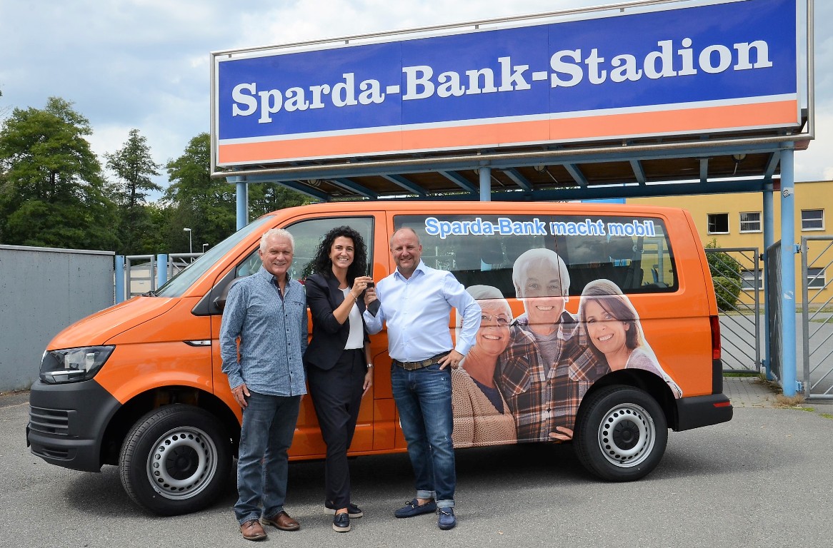 Neuer Transporter für allzeit sichere (Fußball-)Fahrten