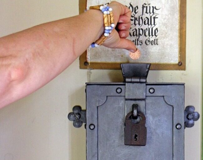 Diebe in mehreren Kirchen