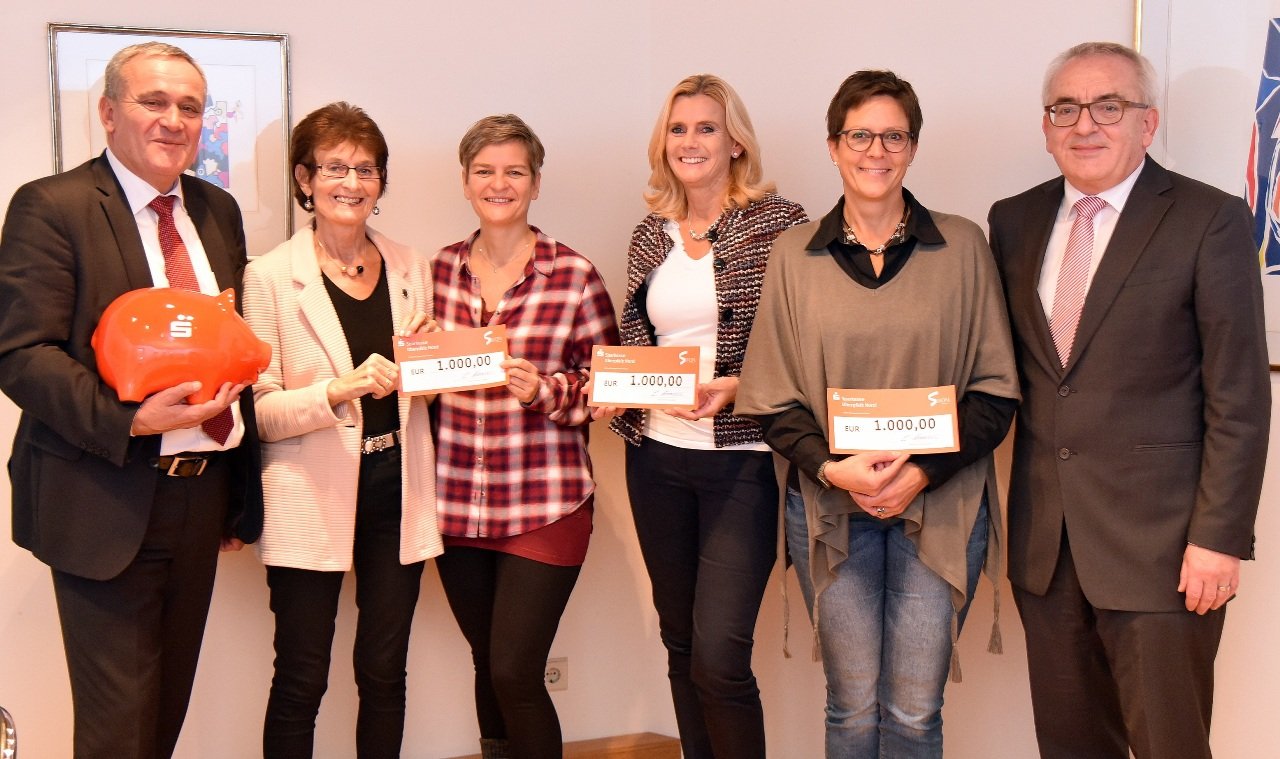 Mit Spenden helfen: 3.000 Euro für den guten Zweck