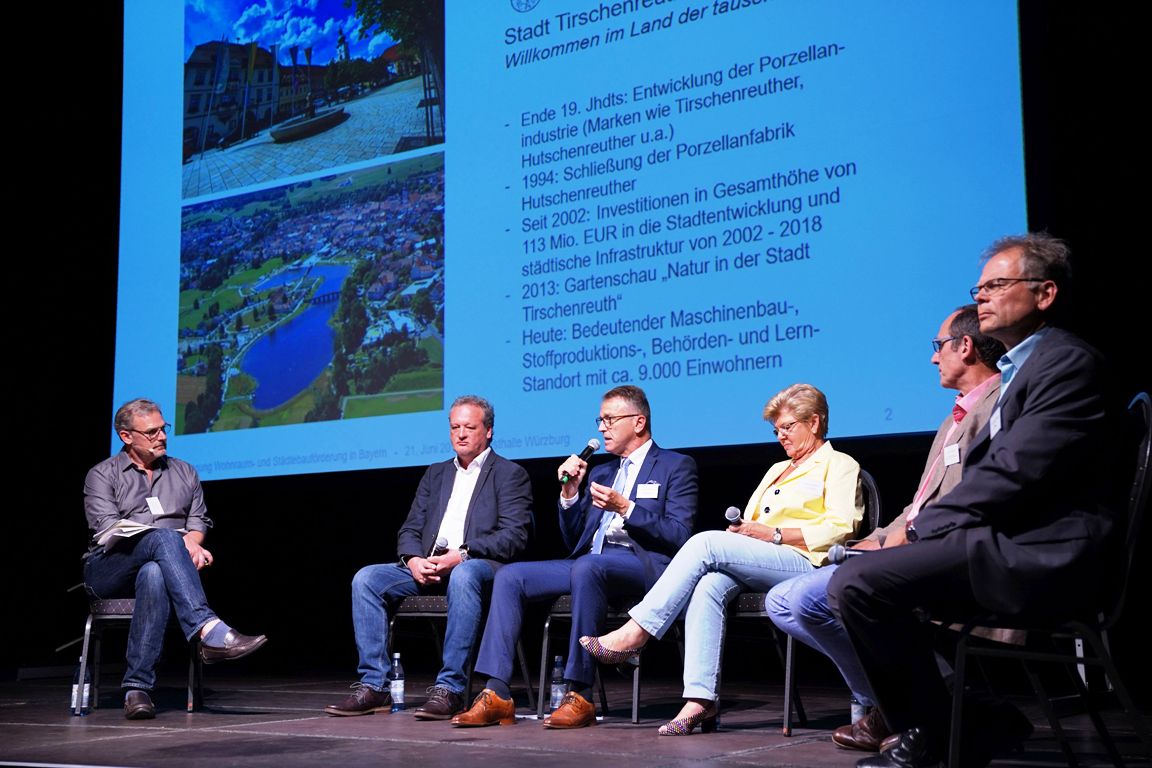 Umfrage zeigt: Tirschenreuths Stadtentwicklung kommt gut an! 