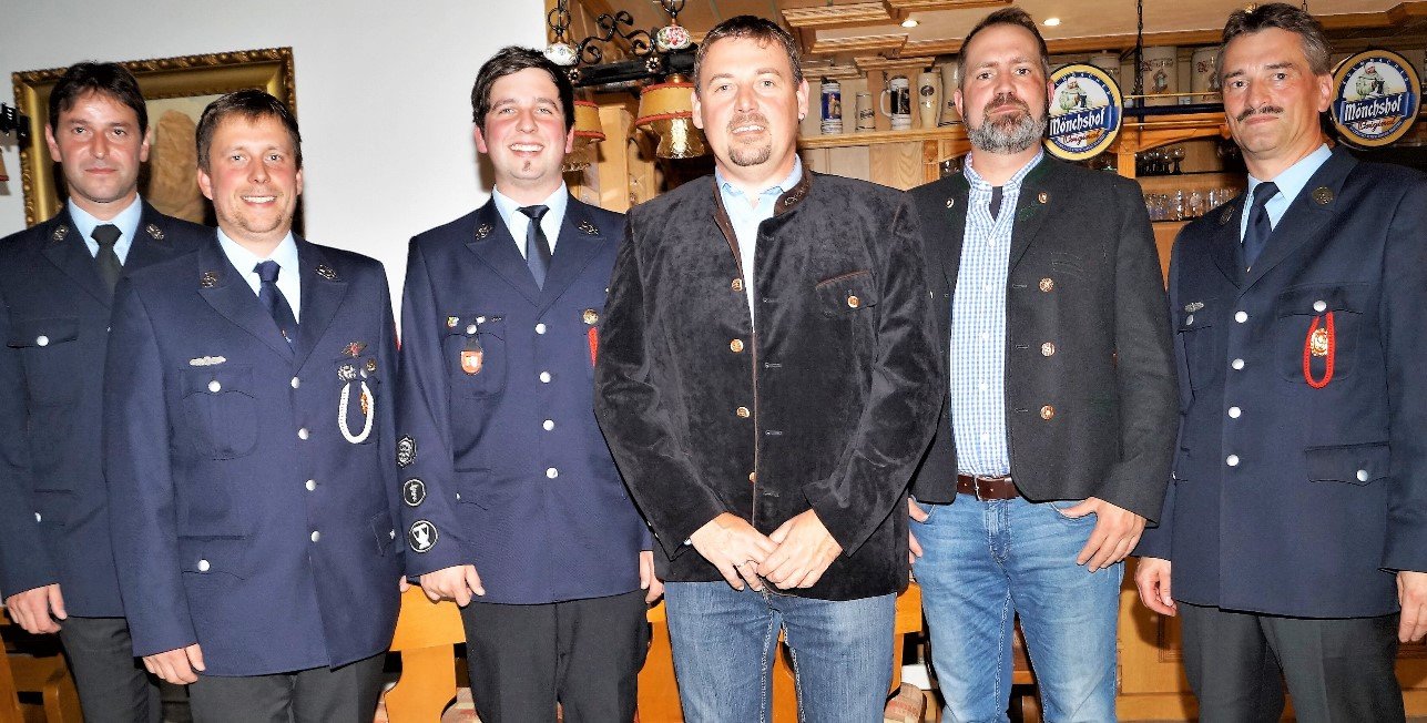 Marius Schmid rückt in die Spitze der Feuerwehr auf
