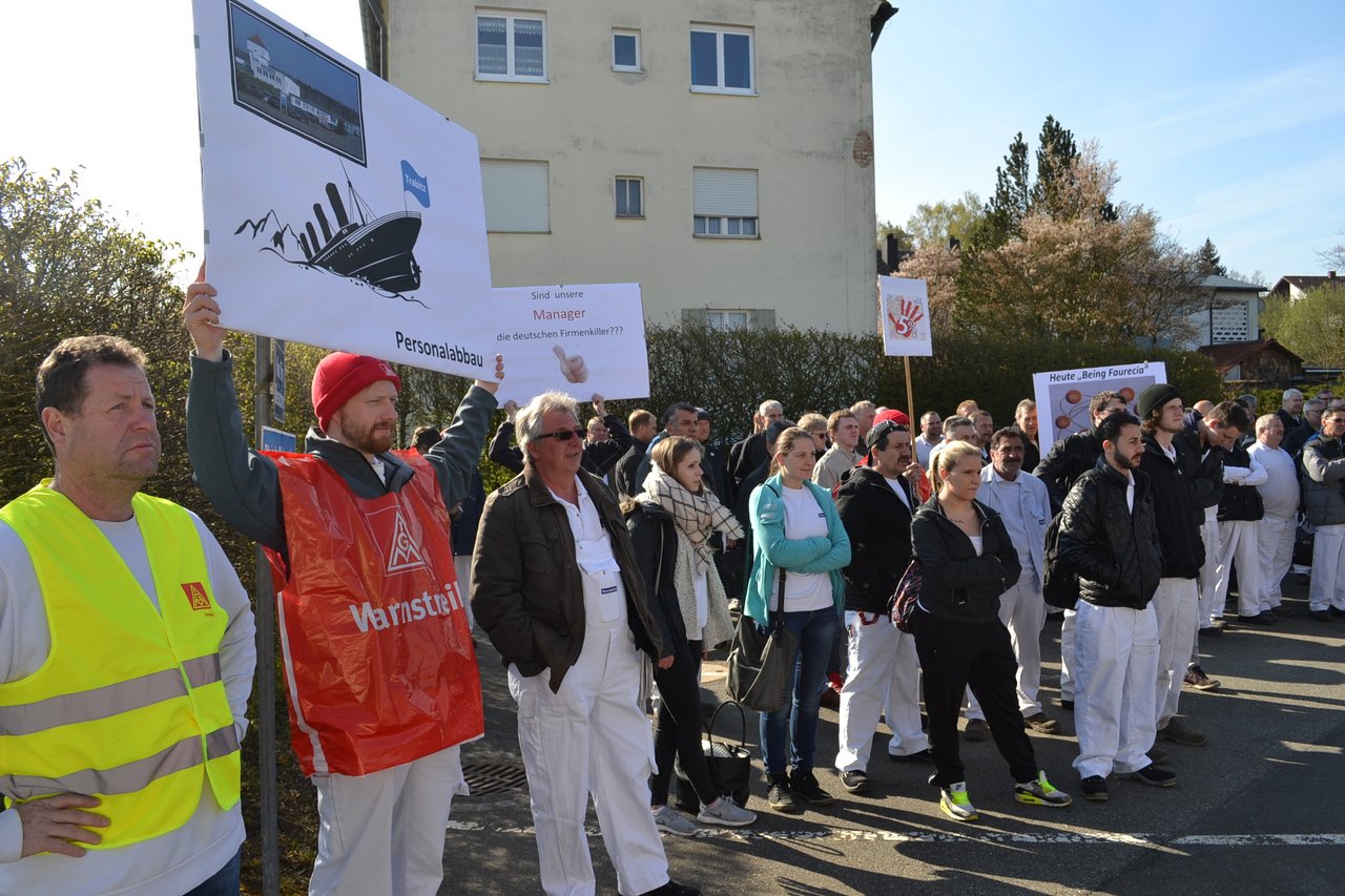 Zwischen Angst und Kampfgeist: Streik bei Faurecia in Trabitz
