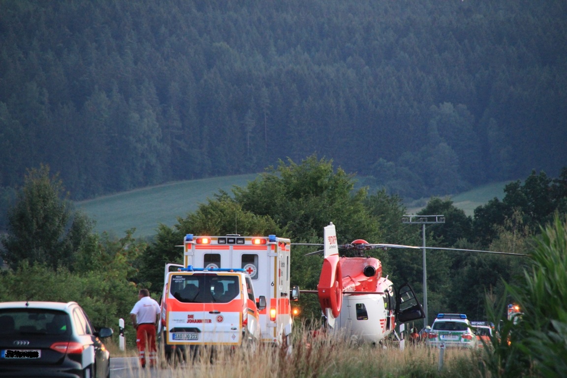 Drei Verletzte: Schwerer Unfall bei Wieselrieth