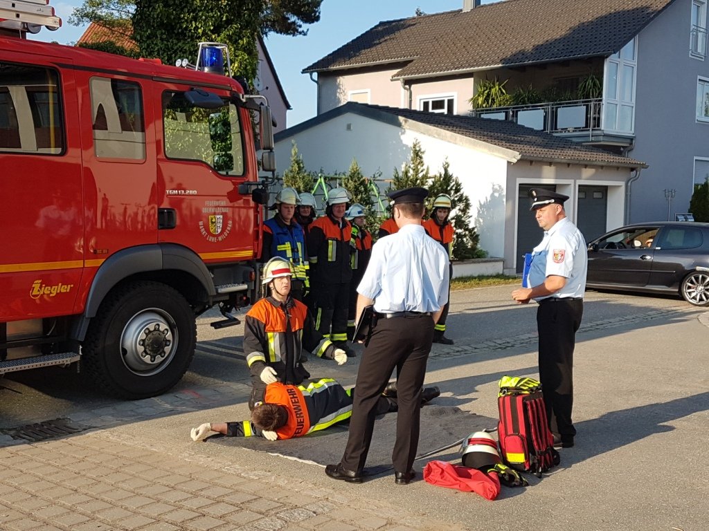 Feuerwehr Oberwildenau legt Leistungsprüfung ab
