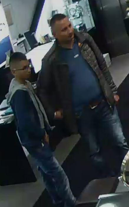 Polizei sucht nach Trickdieben: Diebstahl in Juweliergeschäft
