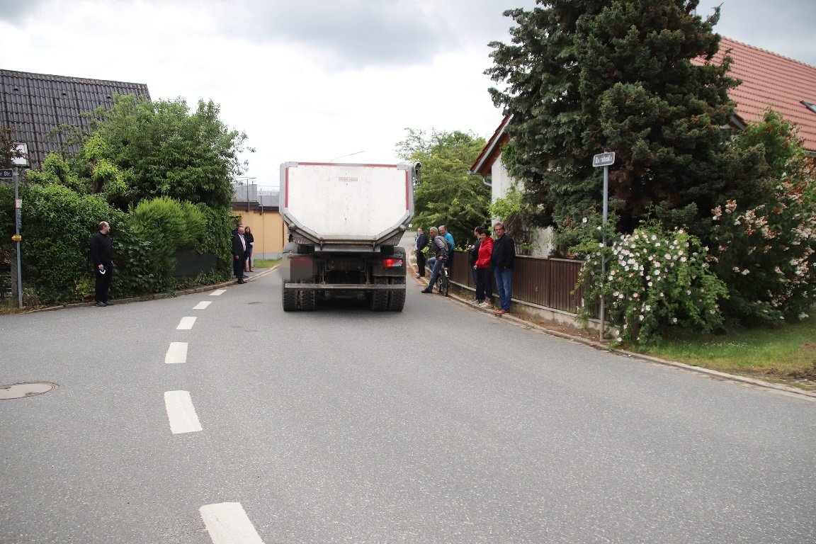 Wie gefährlich ist die Dorfstraße?