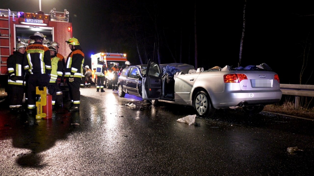 Tragischer Unfall bei Waldershof: Autofahrer verstirbt nach Zusammenstoß