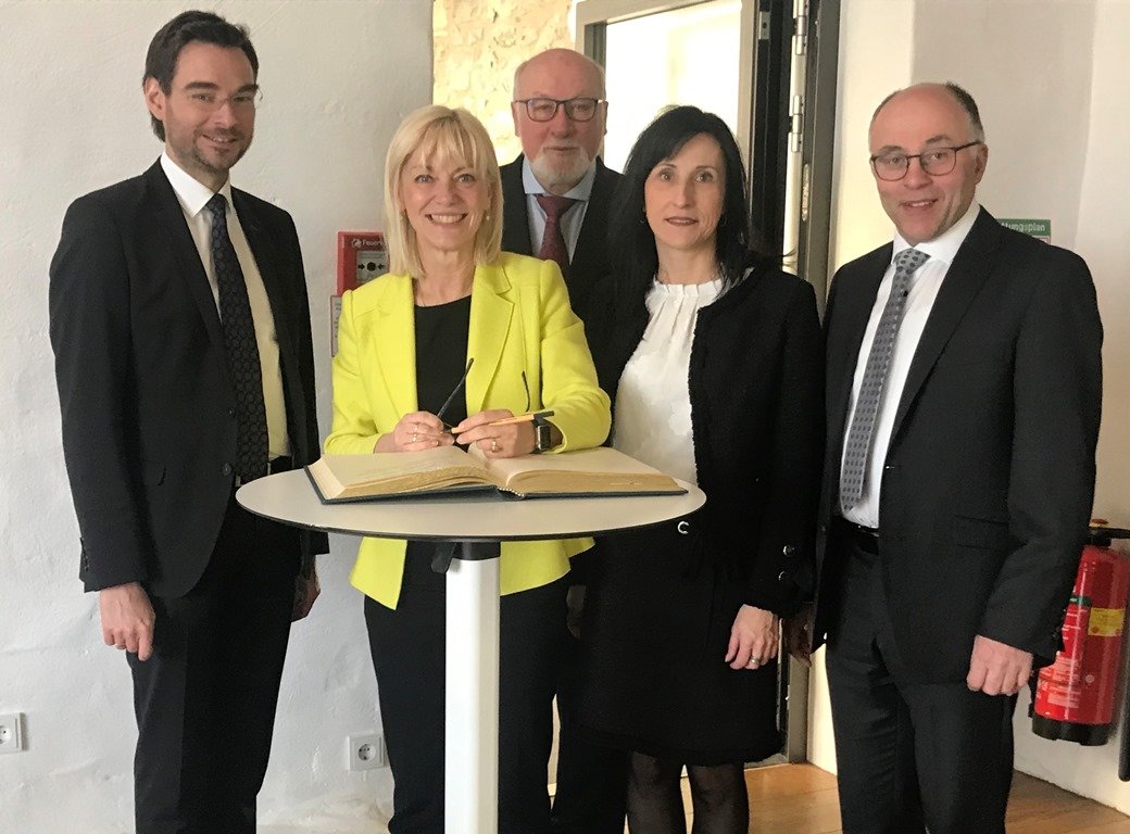 Bayerische Staatsministerin Carolina Trautner in Parkstein