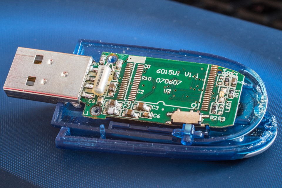 USB-Stick gestohlen: 5.175 Euro Schaden für Firma