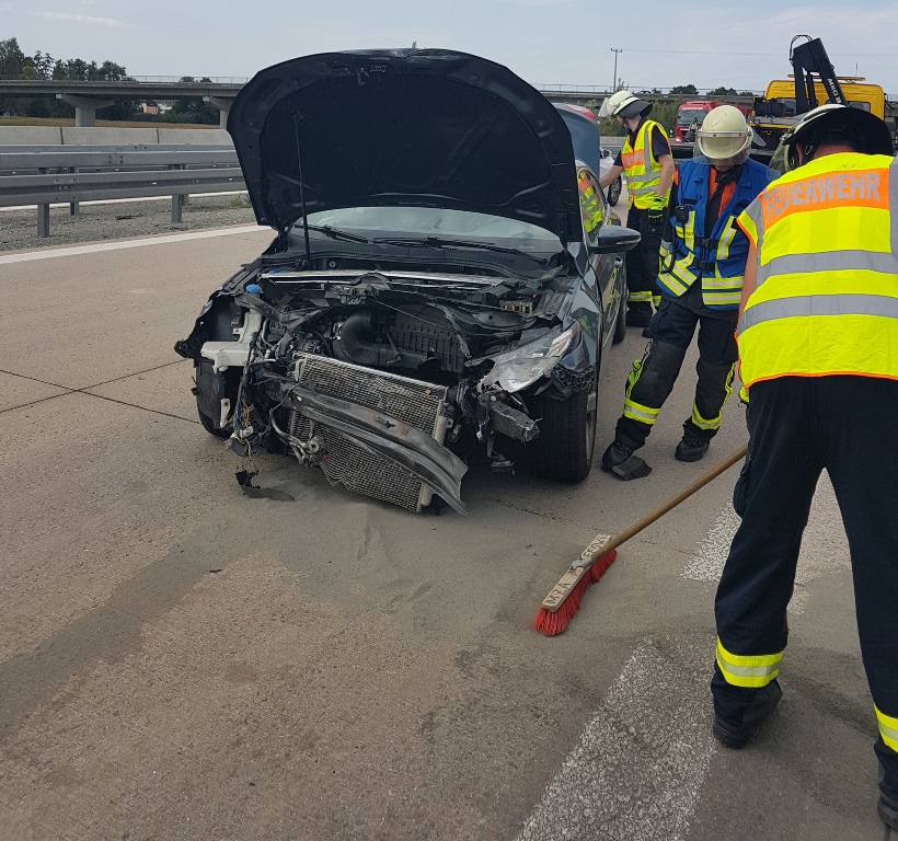 Nach Unfall: Verkehrsbehinderungen auf A93