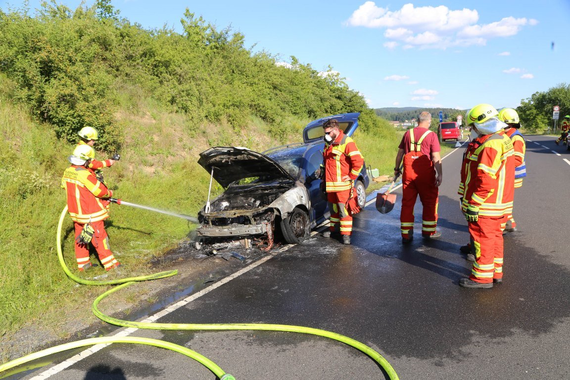 [Update] Opel geht in Flammen auf