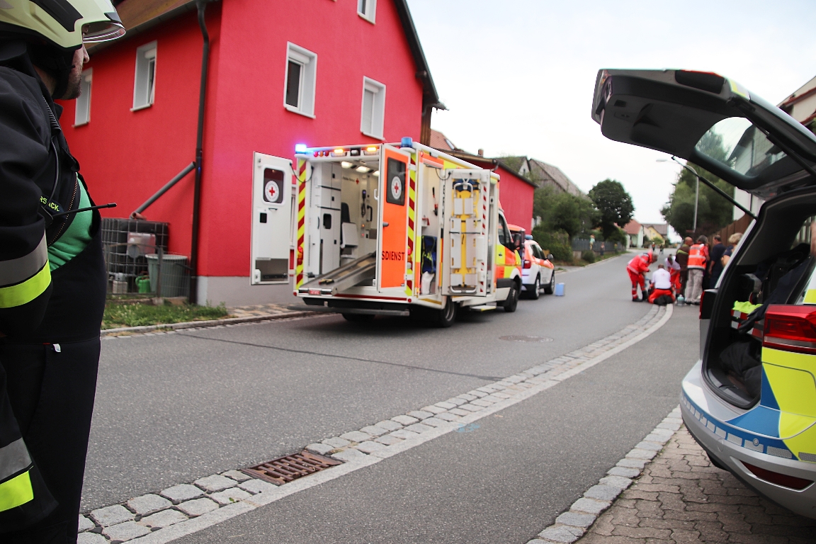 Motorradfahrerin (16) bei Unfall verletzt